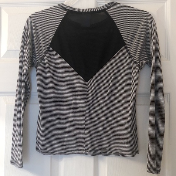 Zella Girl black & white striped long sleeve tee - Picture 2 of 5